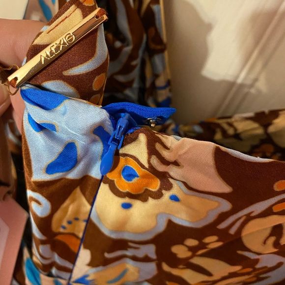 Alexis Blue and Brown Floral Midi Dress - Picture 5 of 11